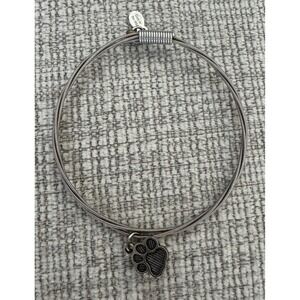 Strung‎ Silver Bracelet with Paw Print Charm Recycled Guitar String EUC